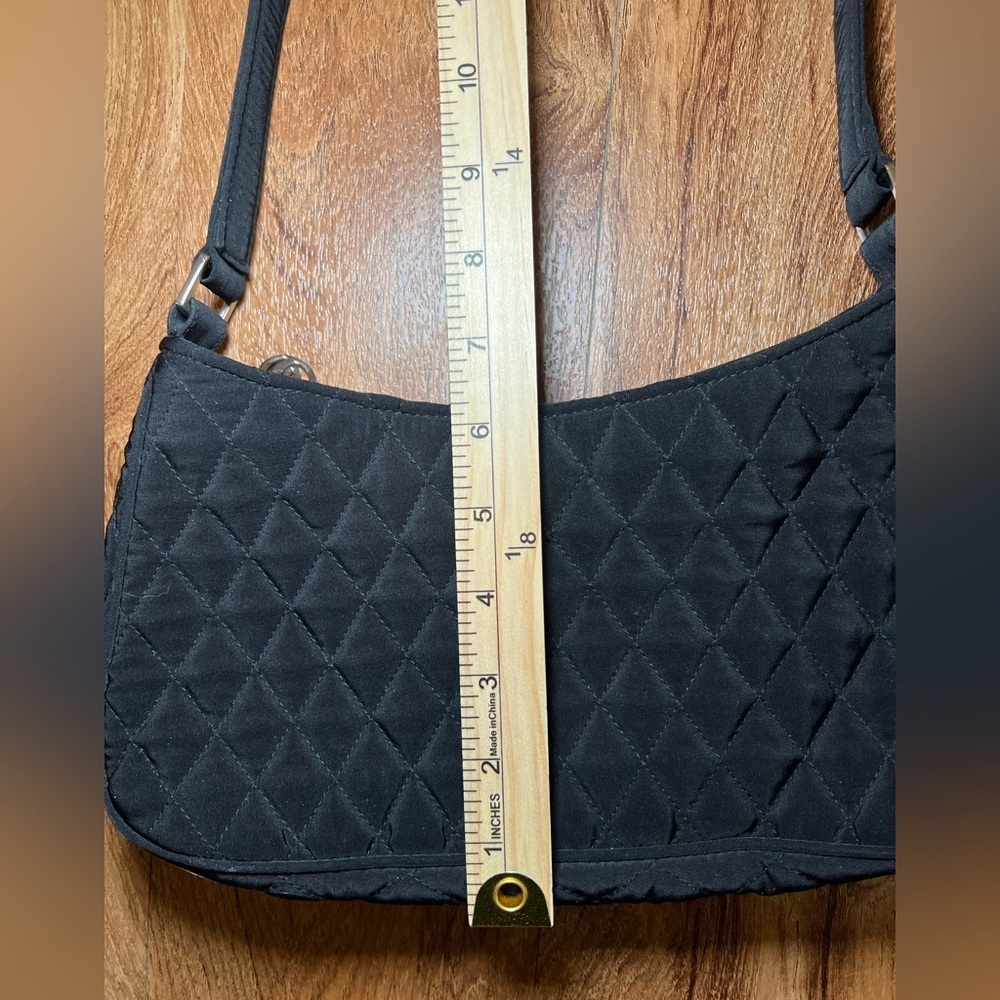 Vera Bradley Black Quilted Shoulder Bag Purse Classic Nylon Hobo EUC - Picture 9 of 10